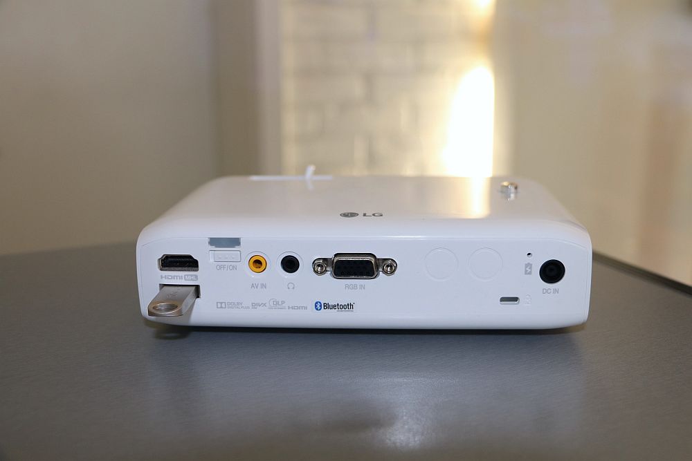 LG projektor 4