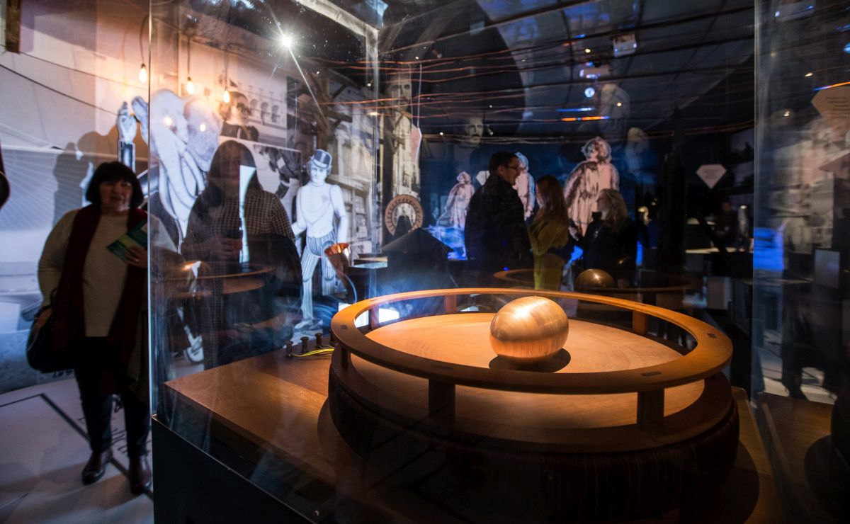 Nikola Tesla Mind from the Future 4