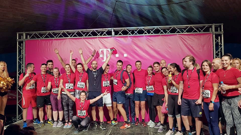 Slika 2 Trkaki tim Poslovne inteligencije na B2B Run u