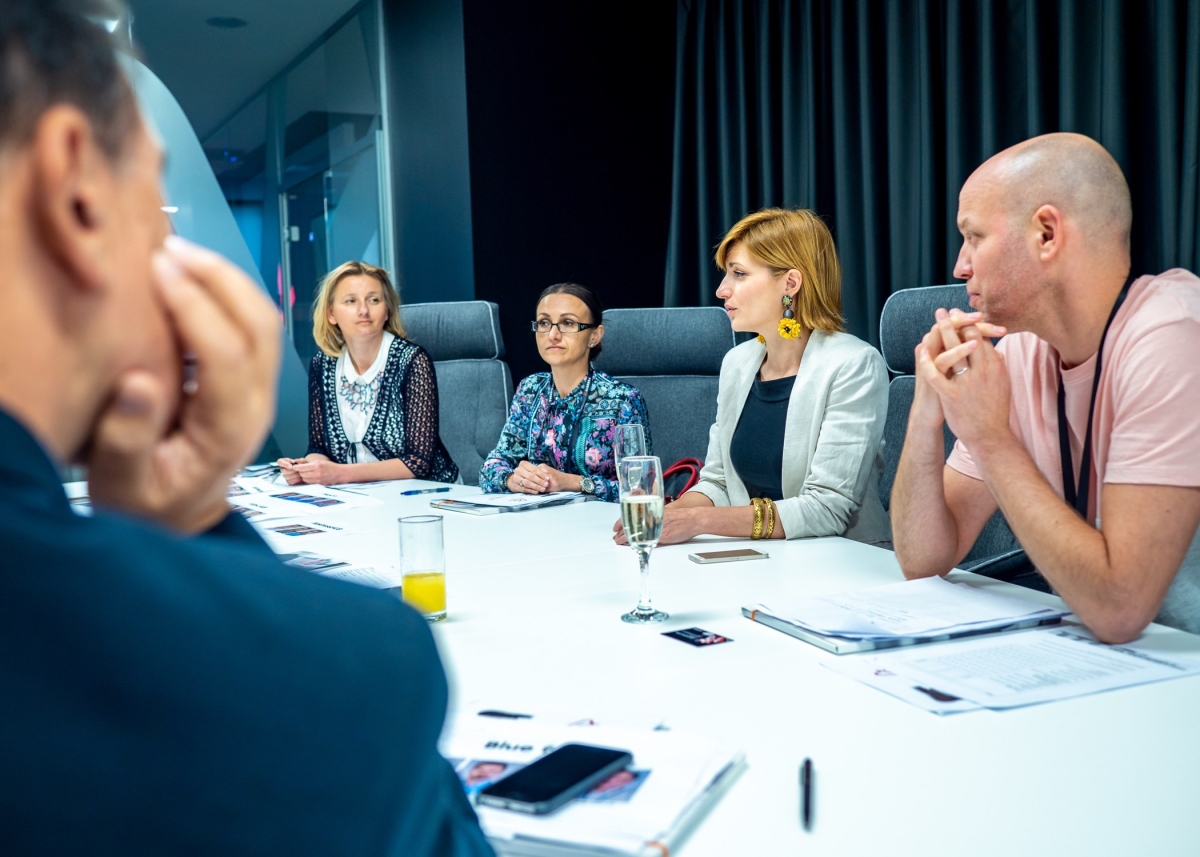 Algebra MBA Leadership 173