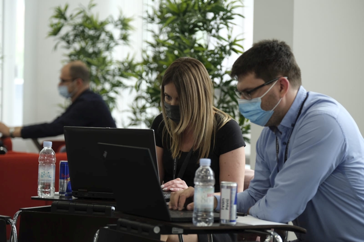 Algebra MBA stipendijsko natjecanje