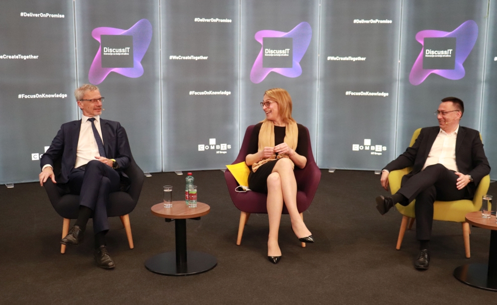 direktor Combisa Goran Car - Predsjednica uprave RBA banke Liana Keserić - Guverner HNB-a Boris Vujčić