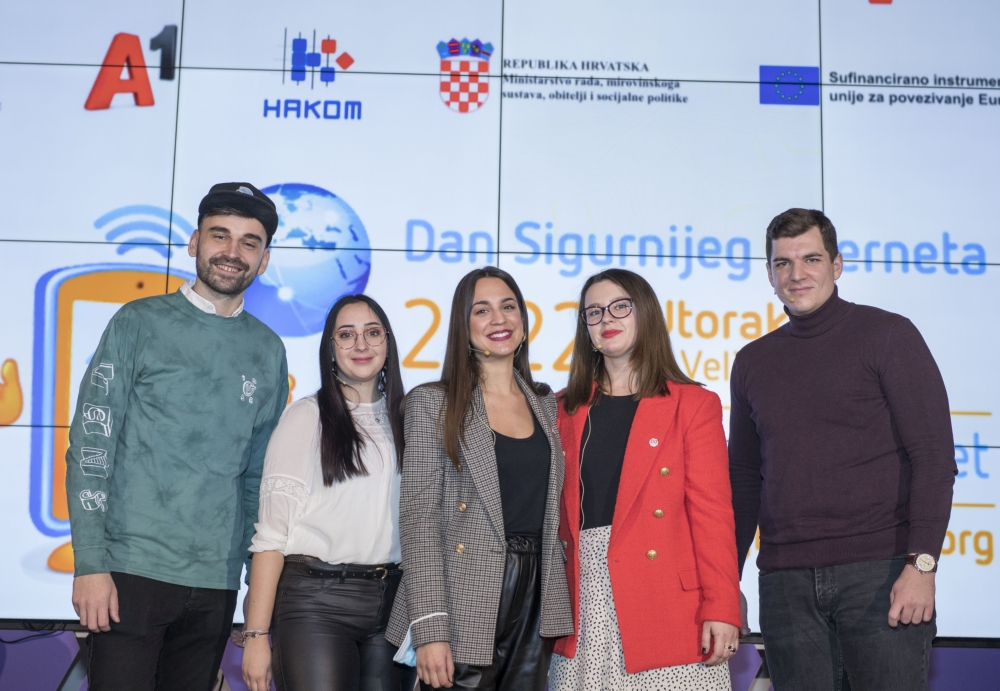 PVT-Mole_Andrea-Pacadi_Ana-Veocic_Martina-Nikolic_Davorin-Smit