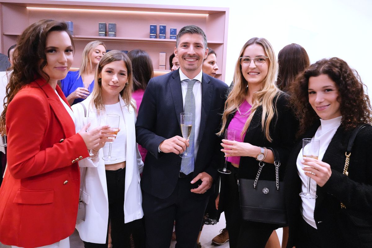 Otvorenje - Sinteza Skin Clinic