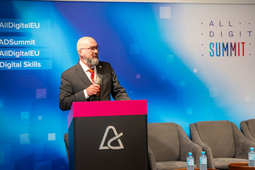 Peter Pavlovgy_CEO All Digital