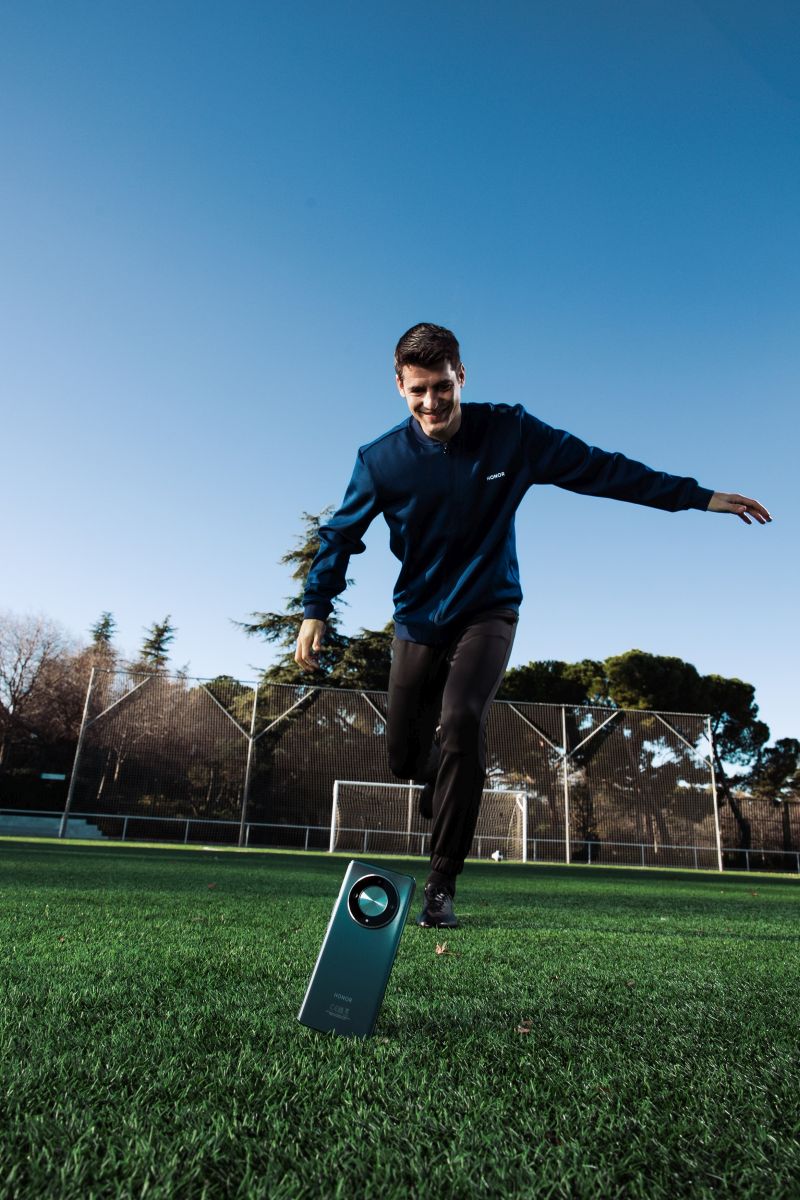 Alvaro Morata - HONOR-Magic6-Lite