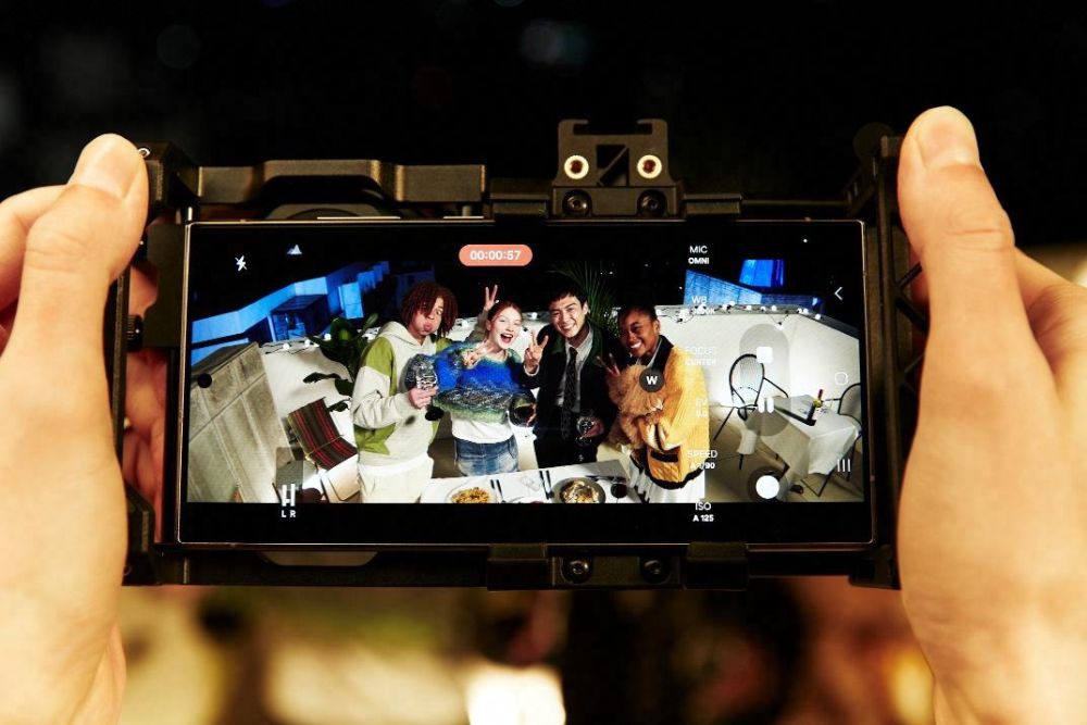 S24_serija/LifestyleImage_Anamorphic