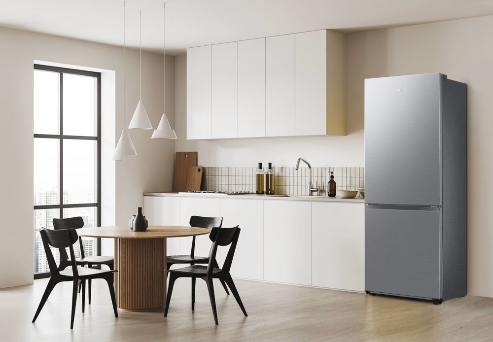 Bespoke Refrigerator extra-wide--less-energy