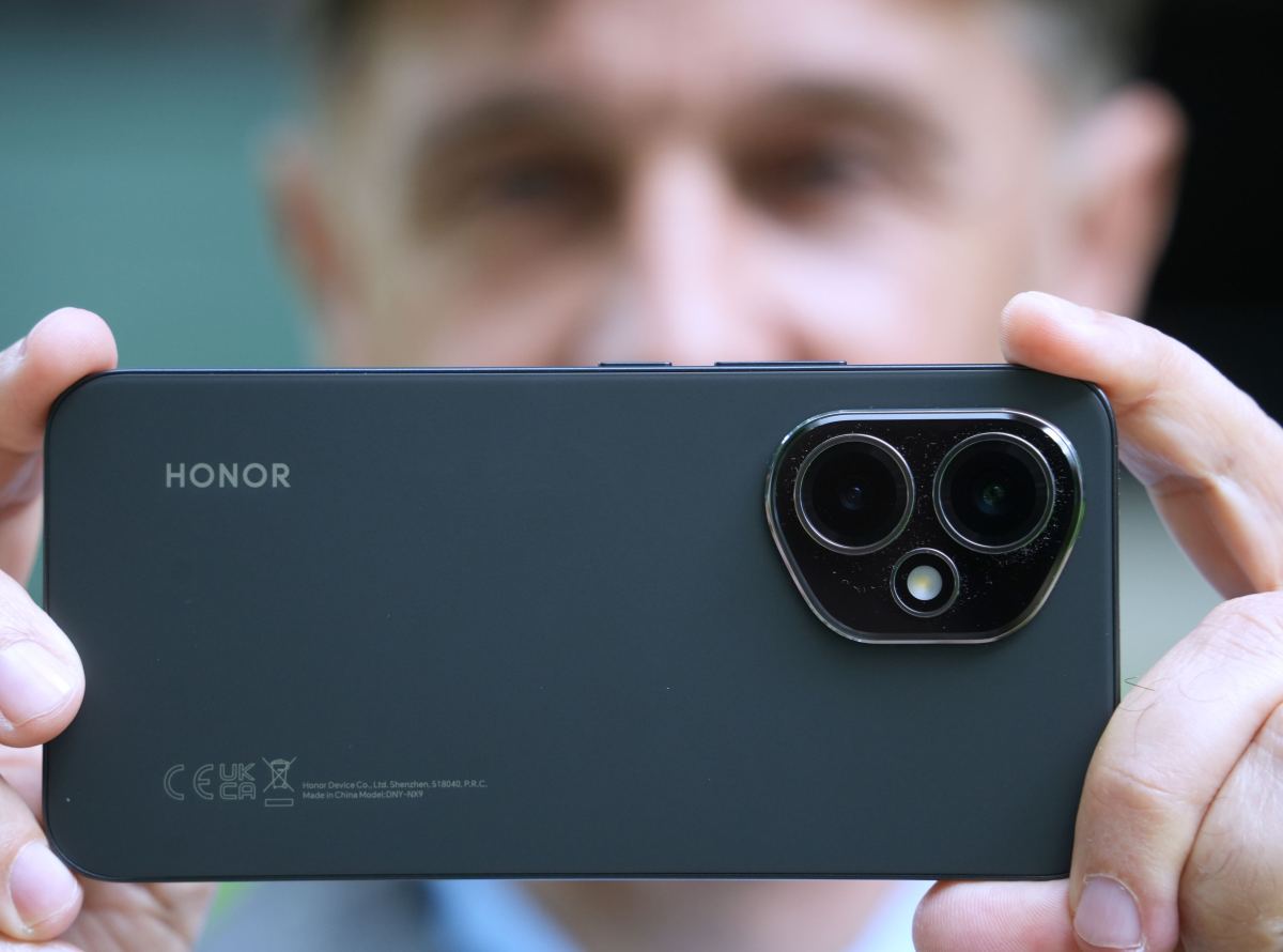 HONOR 400 opremljen je revolucionarnim sustavom ultra-jasne AI kamera s rezolucijom od 200 MP