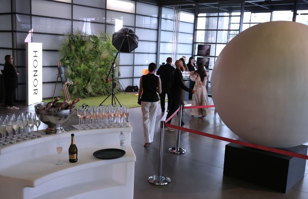 Storybook promocija powered by HONOR 