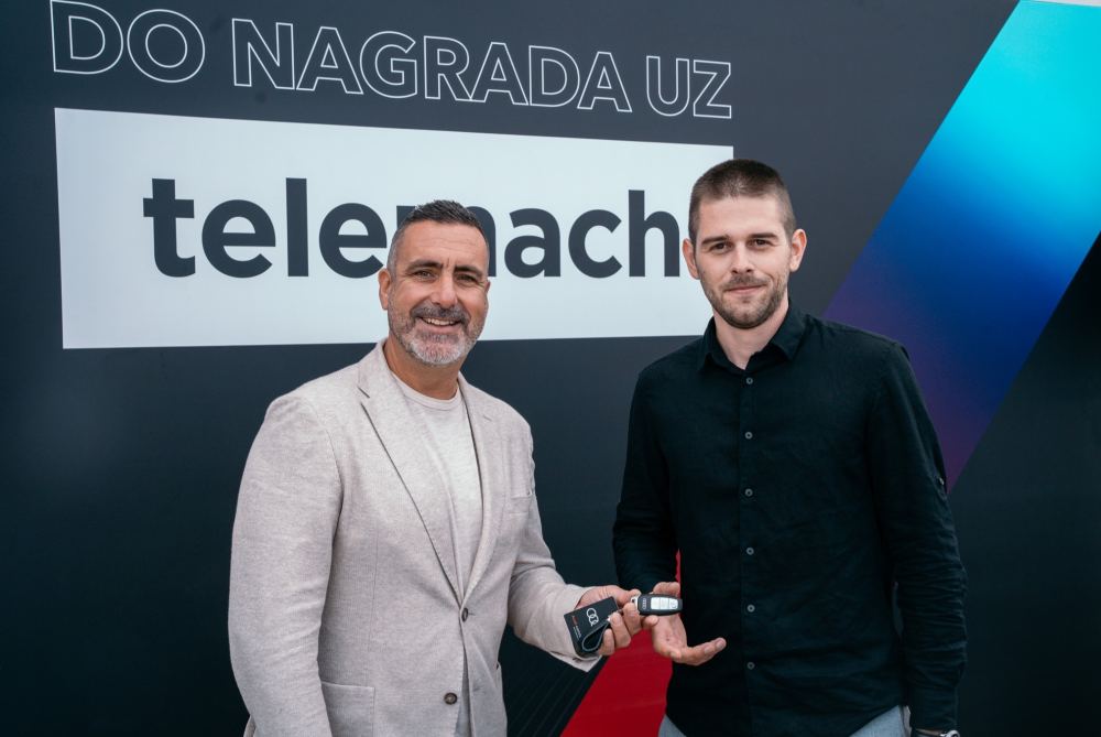 Sretnom dobitniku čestitao je i ključeve osvojenog automobila uručio Mislav Galler, član Uprave i glavni komercijalni direktor Telemacha