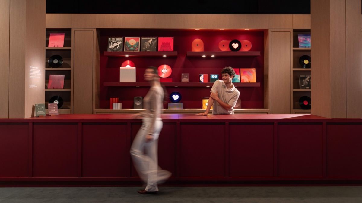 Samsung_MDW26_Design-is-an-Act-of-Love_All-That-Music