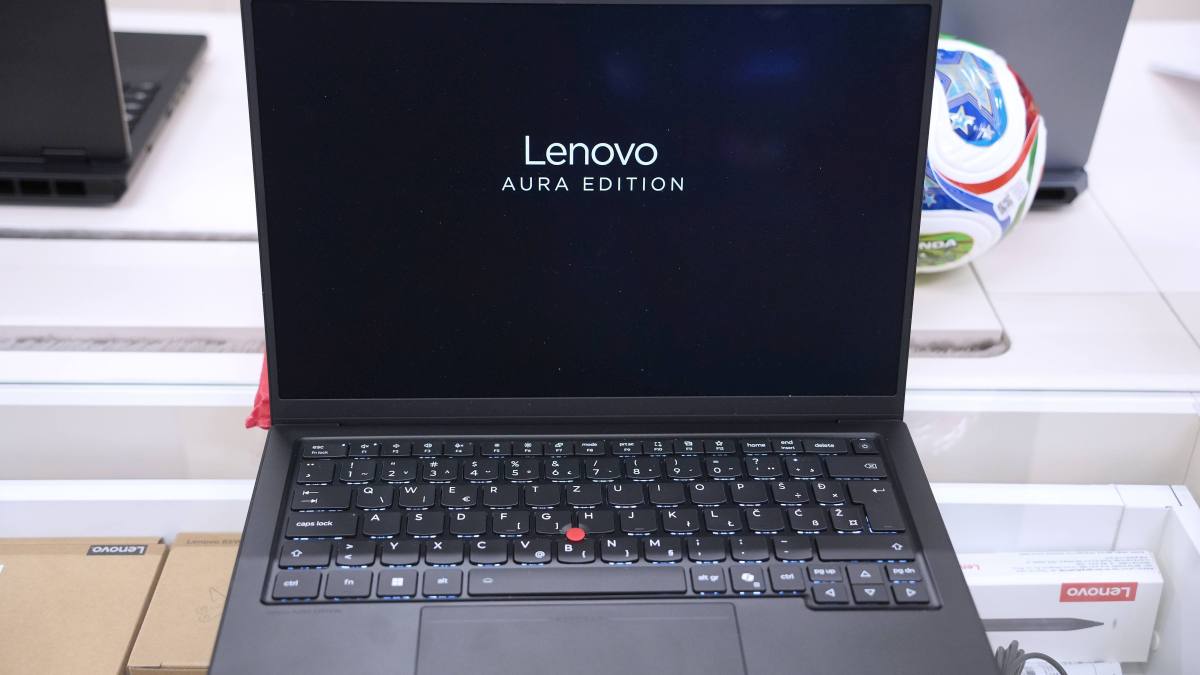ThinkPad X1 Carbon Gen 14 Aura Edition