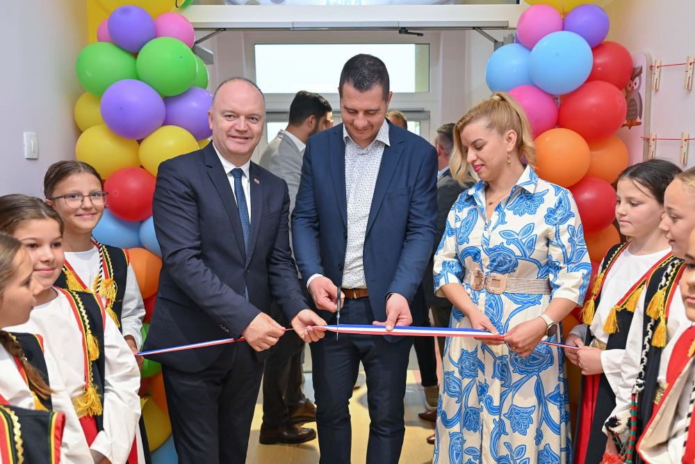 Dicmo bogatije za vrtić „Ana“
