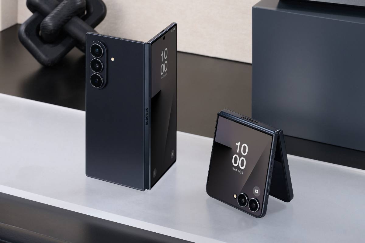 galaxy-zflip7-jetblack-zfold7-jetblack