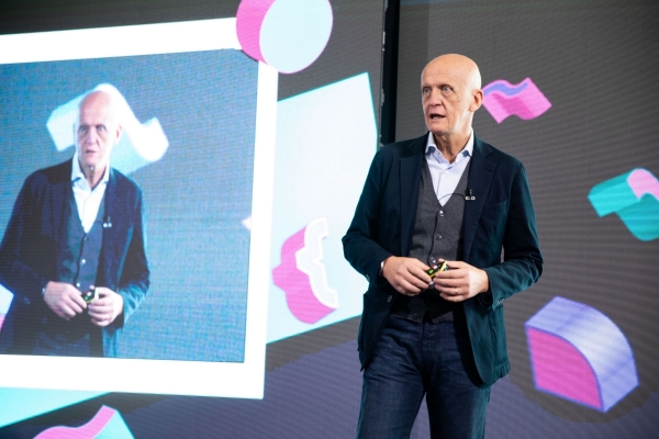 Collina na Combis konferenciji: Uvijek budite korak ispred