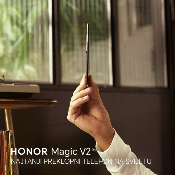 HONOR Magic V2