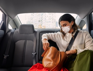 Uber u suradnji s Unileverom osigurao dezinfekcijske pakete vozačima u Hrvatskoj