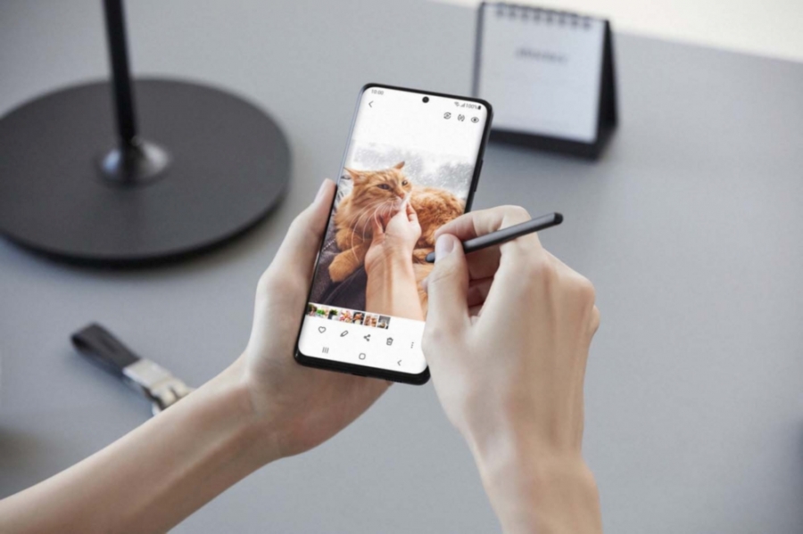 Uz kupovinu odabranih Samsung pametnih telefona na poklon dobivate pametni sat Galaxy Active2 44mm