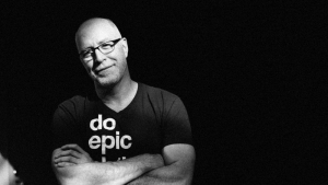 FUTUROLOG I EVANĐELIST KOJI ĆE SPASITI SVIJET OD DOSADE STIŽU NA DANE KOMUNIKACIJA