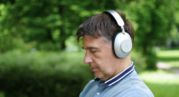 Loewe Leo &ndash; premium lifestyle slu&scaron;alice s dozom inteligencije