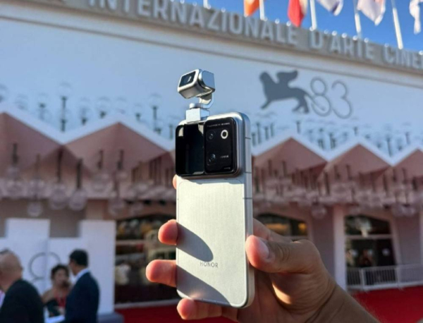 HONOR Robot Phone privukao veliku pozornost na Venecijanskom filmskom festivalu