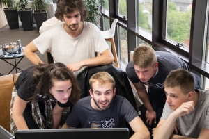 Infobip okupio u Rijeci preko 50 developera i donirao 30.000kn zajednici