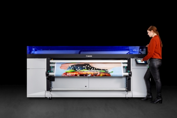 Pro&scaron;irite svoje horizonte novim  tiskarskim strojem Colorado 1630