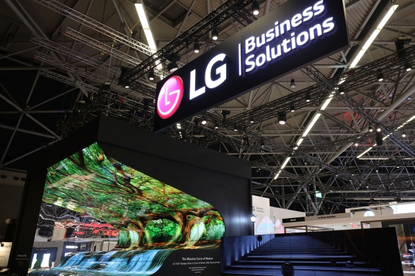 LG-eva superiorna rje&scaron;enja za informacijske displeje na sajmu ISE 2019