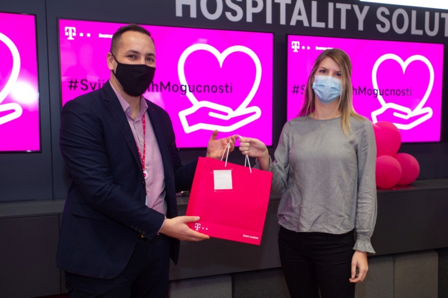 Hrvatski Telekom pokrenuo nacionalni program digitalne edukacije starijih osoba u Hrvatskoj