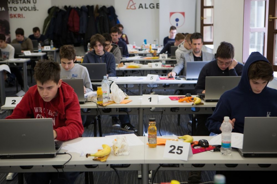 Održana su finalna natjecanja Hrvatske informatičke olimpijade i juniorske olimpijade, najznačajnijih natjecanja za mlade informatičare