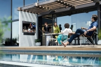 Samsung The Terrace televizori dobitnici prvog certifikata za gledanje na otvorenom
